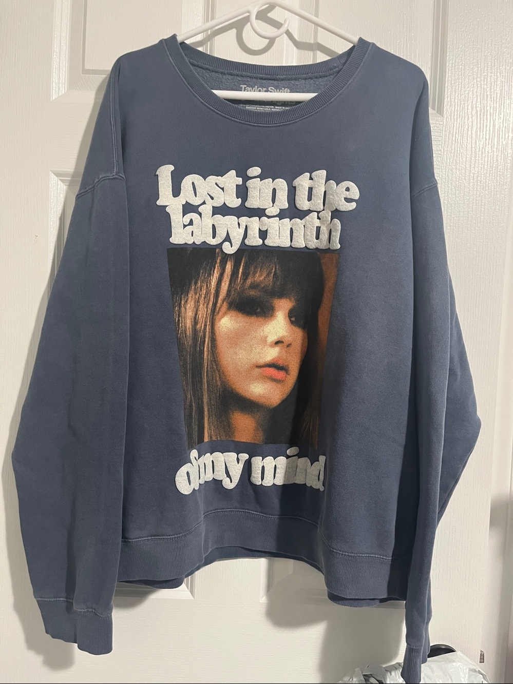 Taylor Swift Midnight Lost in the Labyrinth of My Mind Sweatshirt Size 3XL Blue